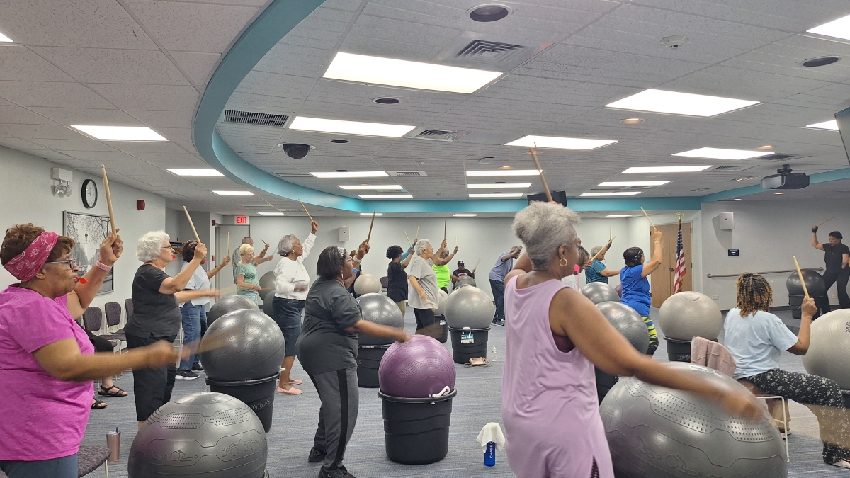 South Holland Patrons Enjoying a previous Cardio Drumming Class